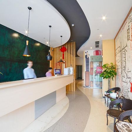 Ibis Chengdu West Jingcui Road Hotel Екстериор снимка