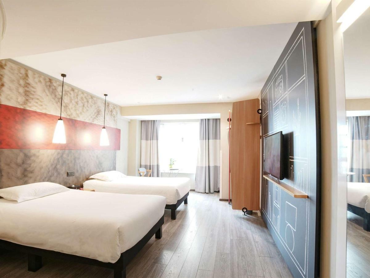 Ibis Chengdu West Jingcui Road Hotel Екстериор снимка